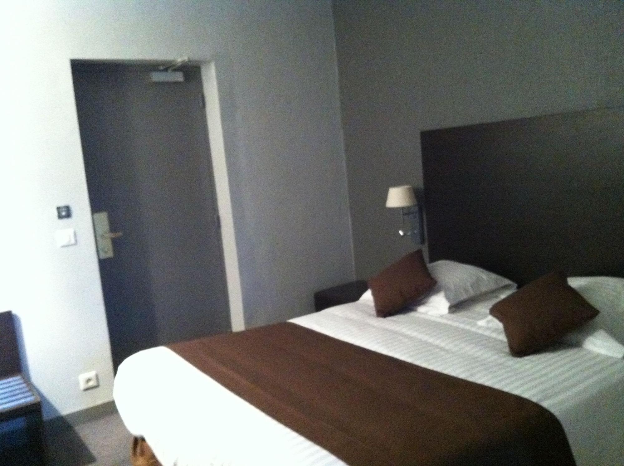 Logis - Hotel Du Nord Et Restaurant La Table D'Elisa Compiegne Ngoại thất bức ảnh