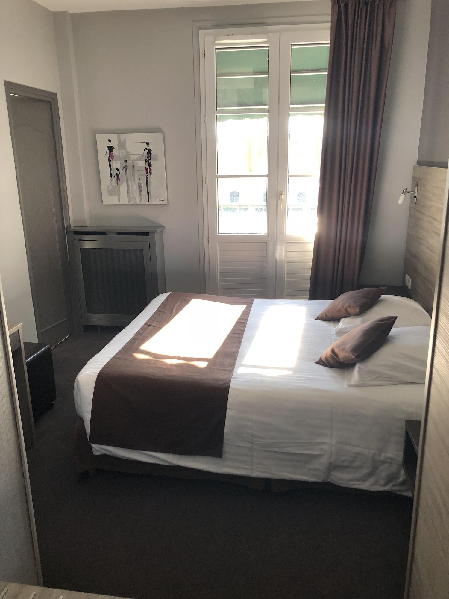 Logis - Hotel Du Nord Et Restaurant La Table D'Elisa Compiegne Ngoại thất bức ảnh