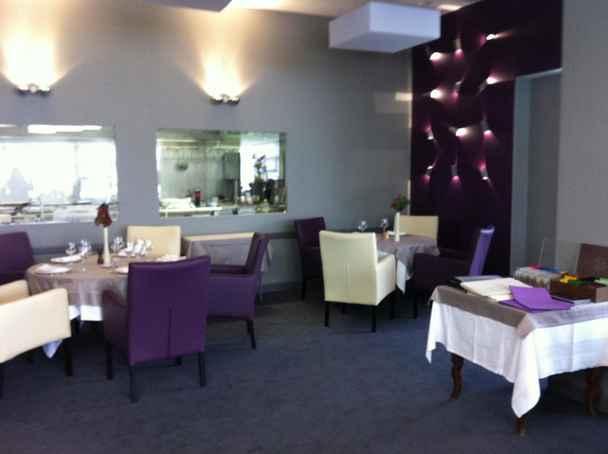 Logis - Hotel Du Nord Et Restaurant La Table D'Elisa Compiegne Ngoại thất bức ảnh