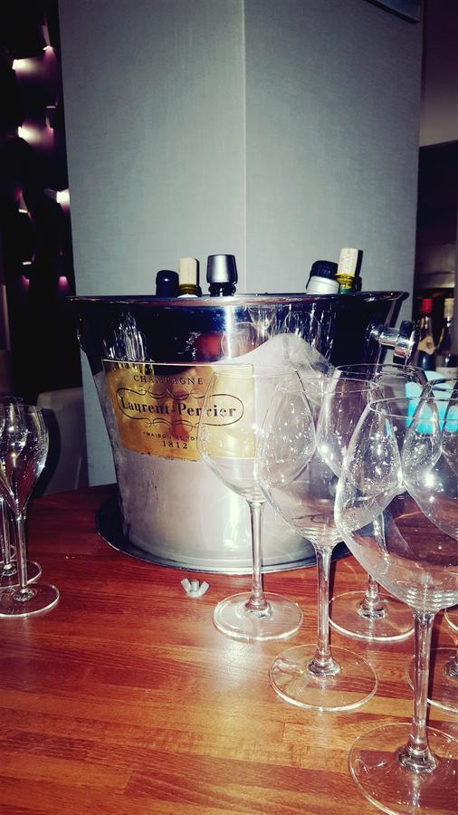 Logis - Hotel Du Nord Et Restaurant La Table D'Elisa Compiegne Ngoại thất bức ảnh