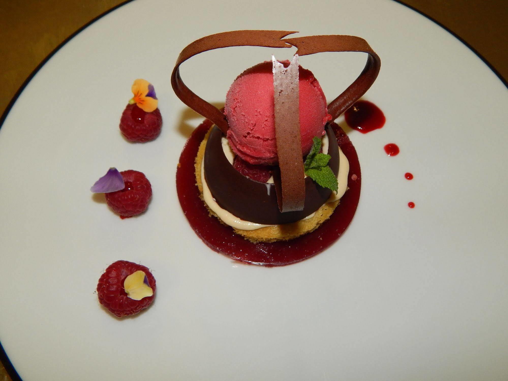 Logis - Hotel Du Nord Et Restaurant La Table D'Elisa Compiegne Ngoại thất bức ảnh
